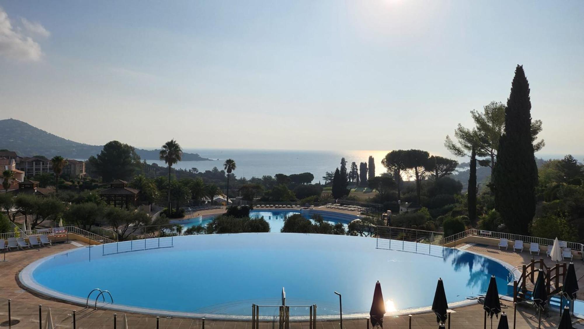 Saint-Raphael- Vue Mer Et Massif De L'Esterel Exterior foto